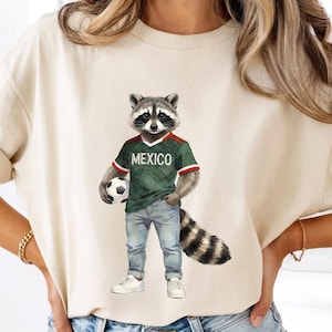 Diseño PNG de mapache de fútbol mexicano para camisetas y aficionados sublimados (descarga digital PNG)