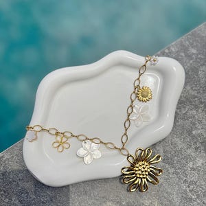 Floréa Charm Necklace - Charm Jewelry - Handmade - Original Gift - Pendant Necklace