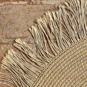 Anleitung für einen Jute-Teppich, der über ein rundes Seil gehäkelt wird (Spanisch und Englisch) / Anleitung für einen runden Teppich, der über ein Seil gehäkelt wird Bild 4