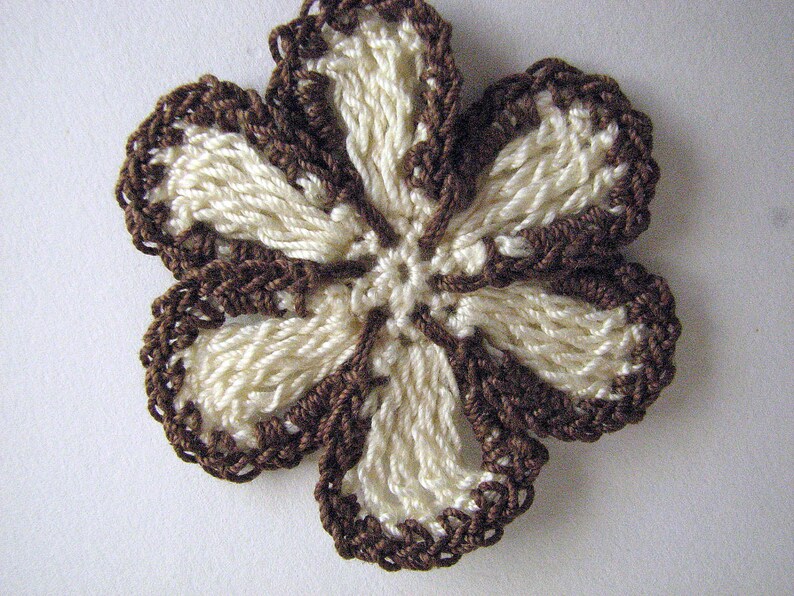 Crochet Flower Pattern 6 Petal Trimmed, Flat Pattern Instant Download image 3