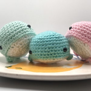 Small Crochet Whale Amigurumi Key Ring Optional 6 Pastel Colors image 3