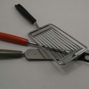 Vintage Kitchen Utensils, 3 Assorted EKCO Plastic Handle Utensils, Slicer, Serving Fork and Spatula