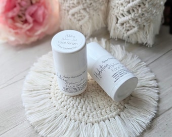 Hydrating hyaluronic acid serum for your face and neck