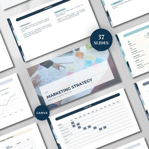 Op de afbeelding: Een digitale marketingstrategie presentatiesjabloon bestaande uit 37 dia's. De lay-out heeft een strak ontwerp met donkerblauwe accenten, inclusief secties voor marktoverzicht, buyer persona, budget en tijdlijnen met tekst en grafieken.