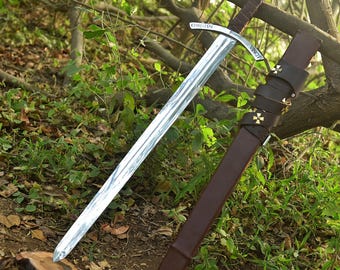 Réplica artesanal de espada de caballero templario, acero al carbono de alta calidad con vaina de madera y revestimiento de cuero.