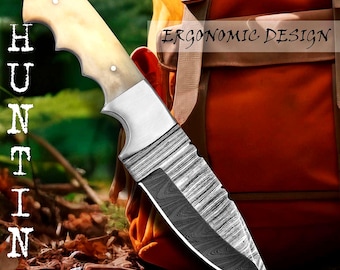 Cuchillo artesanal de acero de Damasco con mango de hueso de camello.