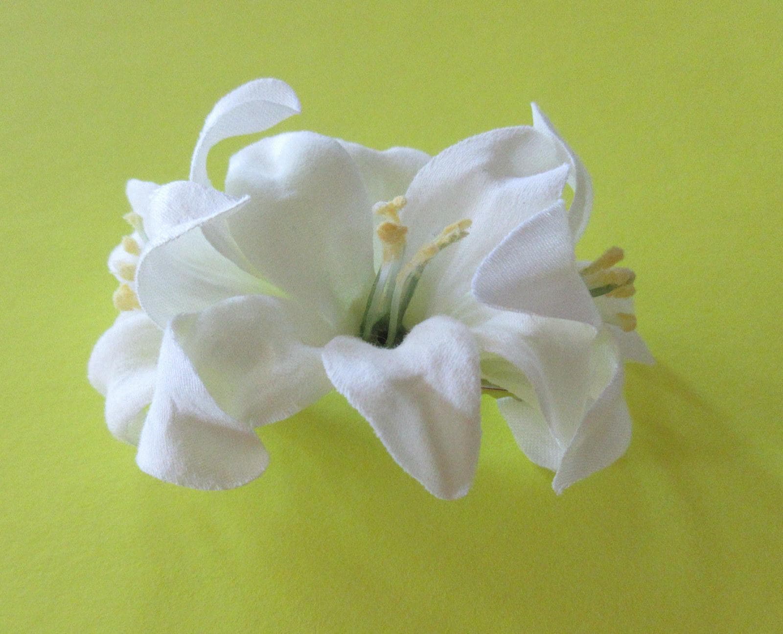White Lily Headband - Etsy display picture 2