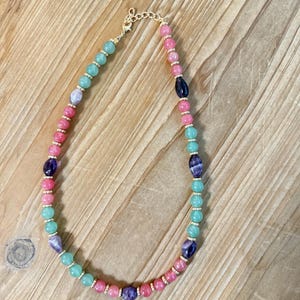 grün lila rosa kette, perlenkette, grün lila kette, handgemachte kette, grün lila kette