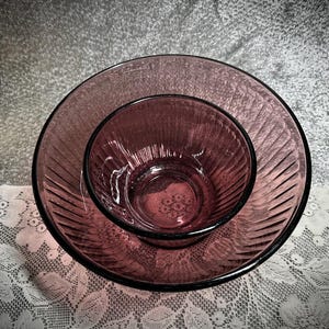 Pyrex Vision (7403-S) Ribbed Cranberry Color 2pc Mixing Nesting Bowls