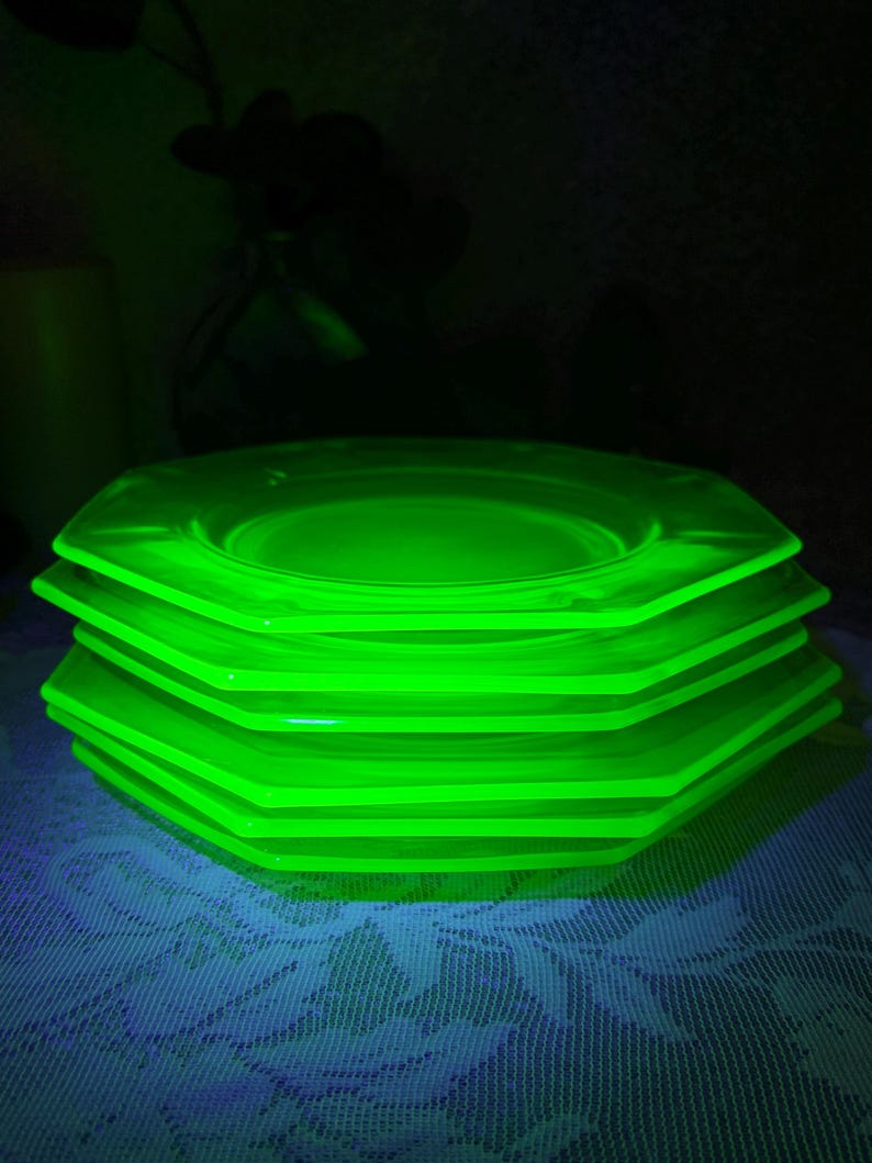 Uranium Glass Octagon Plate – Green Glow Display Dish image 1