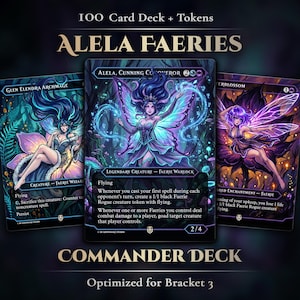 Könnte beinhalten: Ein 100-Karten-Deck mit Spielmarken namens Alela Faeries Commander Deck. Die Darstellung zeigt drei illustrierte Fantasy-Sammelkarten mit dunklen Hintergründen, leuchtenden violetten und blauen Feenfiguren sowie detailliertem Spieltext in weißer Schrift.