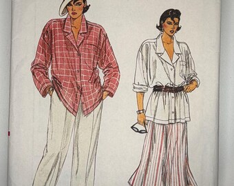 1980s Very Easy Vogue Sewing Pattern - 9228 - UNCUT - Size 8,10,12