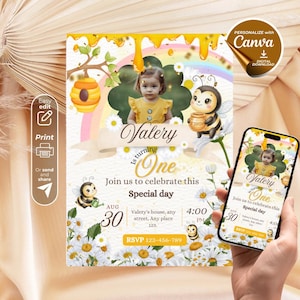 Puede incluir: Invitación digital para un primer cumpleaños, con foto de una niña con vestido amarillo. El diseño incluye abejas, panales, margaritas y el texto "Valery cumple un año". Disponible como descarga digital.