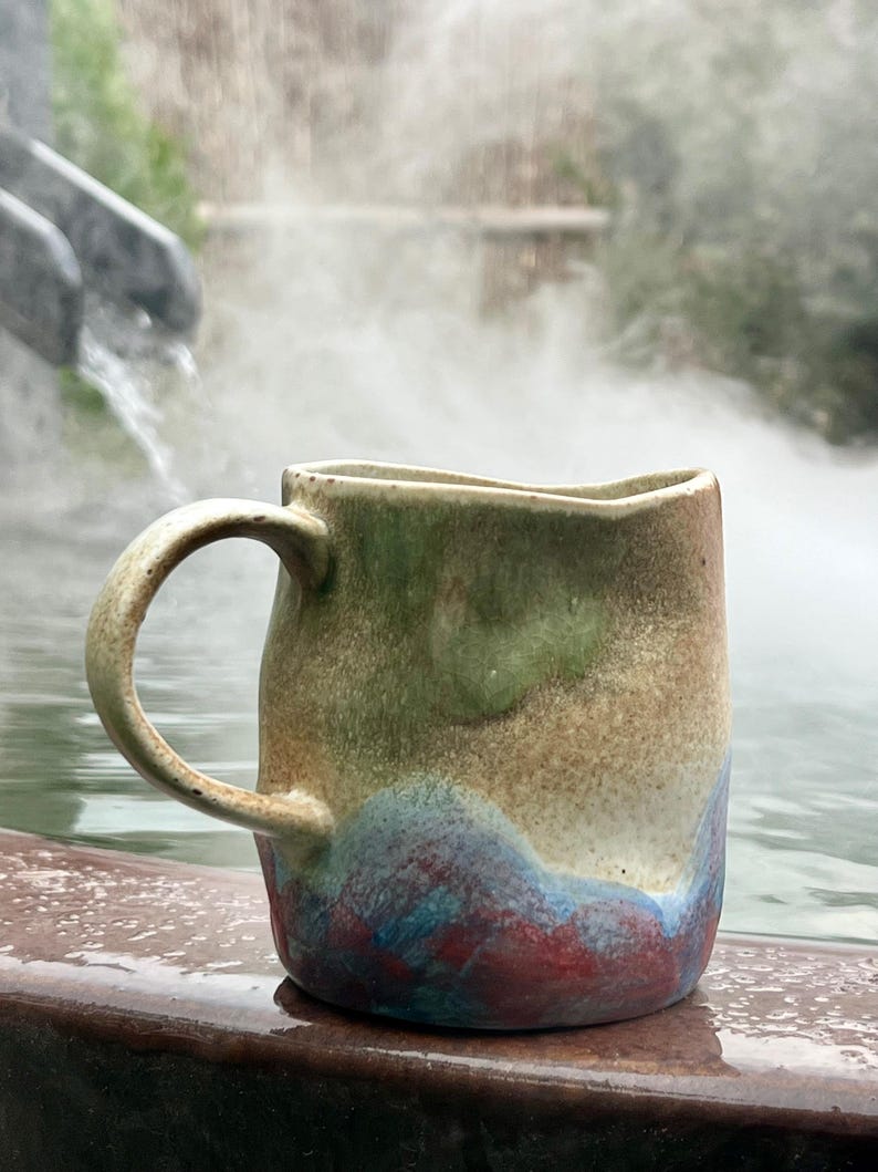 Anpassad hantverksmugg med hemligt meddelande: Laseretsad stengodskeramik 283 ml Green & Brown