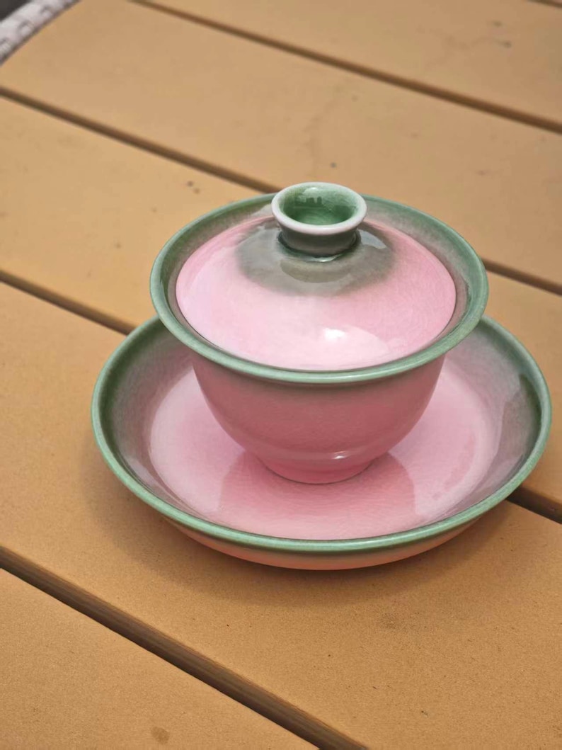 Jingdezhen Juego de té Gaiwan de cerámica rosa hecho a mano, borde de esmalte de goteo verde, artículos de té Gongfu (3,5 oz) imagen 14