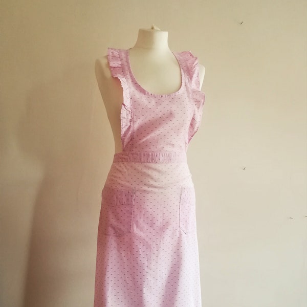 Kitchen Apron in pastel pink, Vintage, 100% Cotton Floral Pattern, distressed