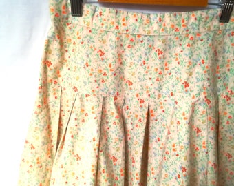 Falda floral Falda de verano con volantes Cintura con estampado floral de florecitas 28 in XS S Falda midi romántica de línea A con yugo