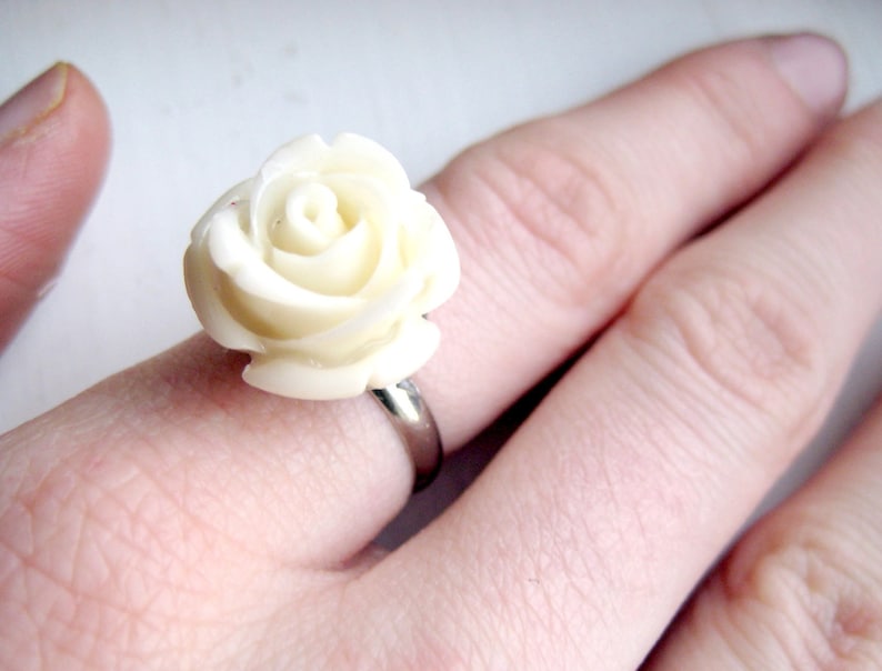 Cream Rose Adjustable Silver Ring