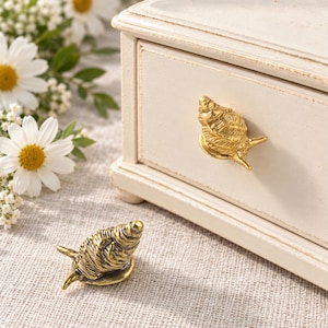 Sculptural Snail Drawer Knob, Spiral Shell Brass Cabinet Pull, Antique Gold Dresser Hardware, Whimsical Cottagecore Furniture Handle