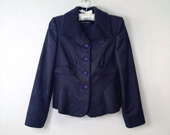 Blazer/Jaqueta vintage Giorgio Armani azul-marinho com estampa floral em jacquard, anos 90, fabricado na Itália.