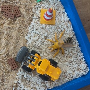 Construction World Sensory Play Kit for Toddlers – Montessori Activity