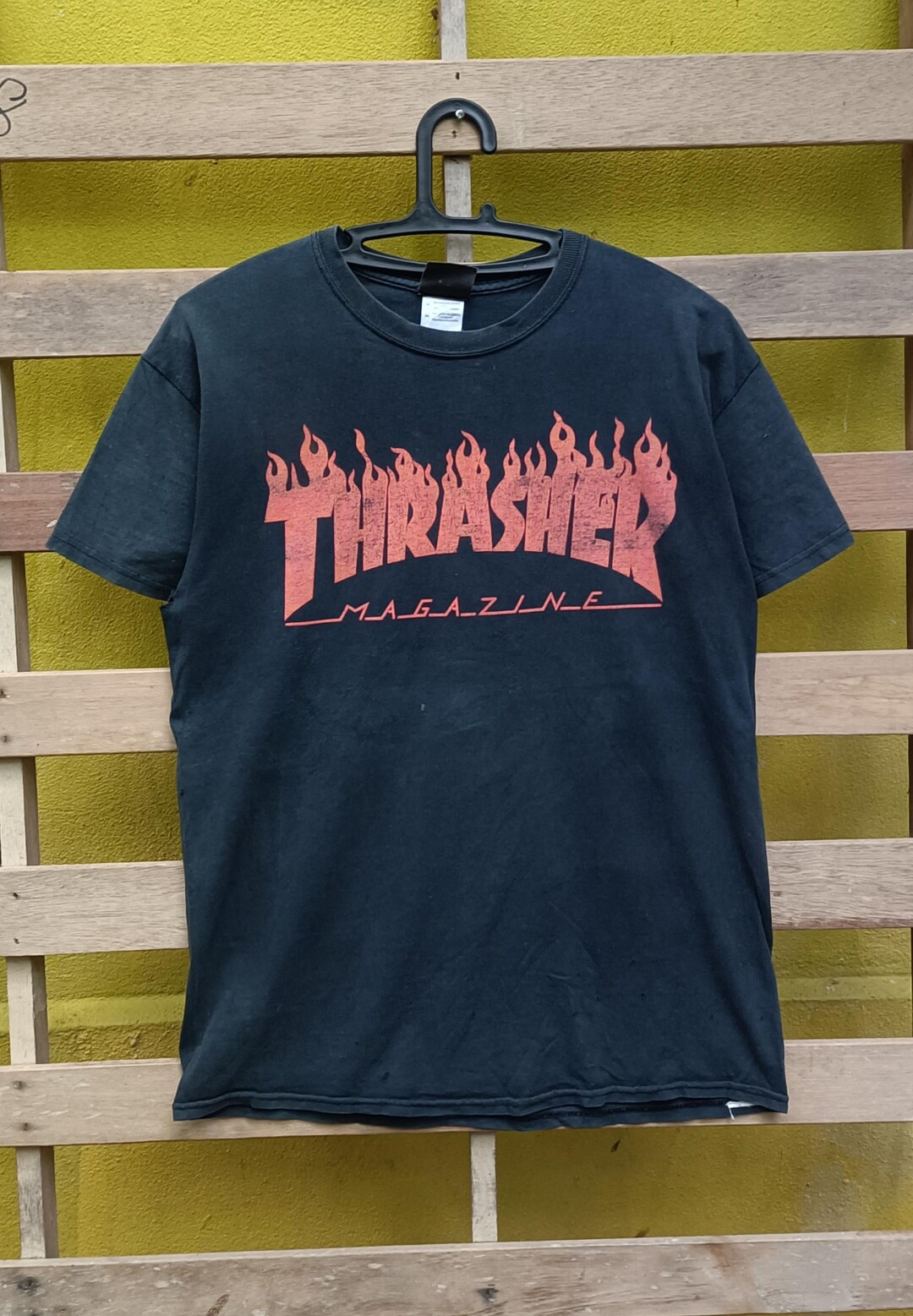 Vintage Thrasher Magazine T-shirt Skateboard Shirt Nice Design