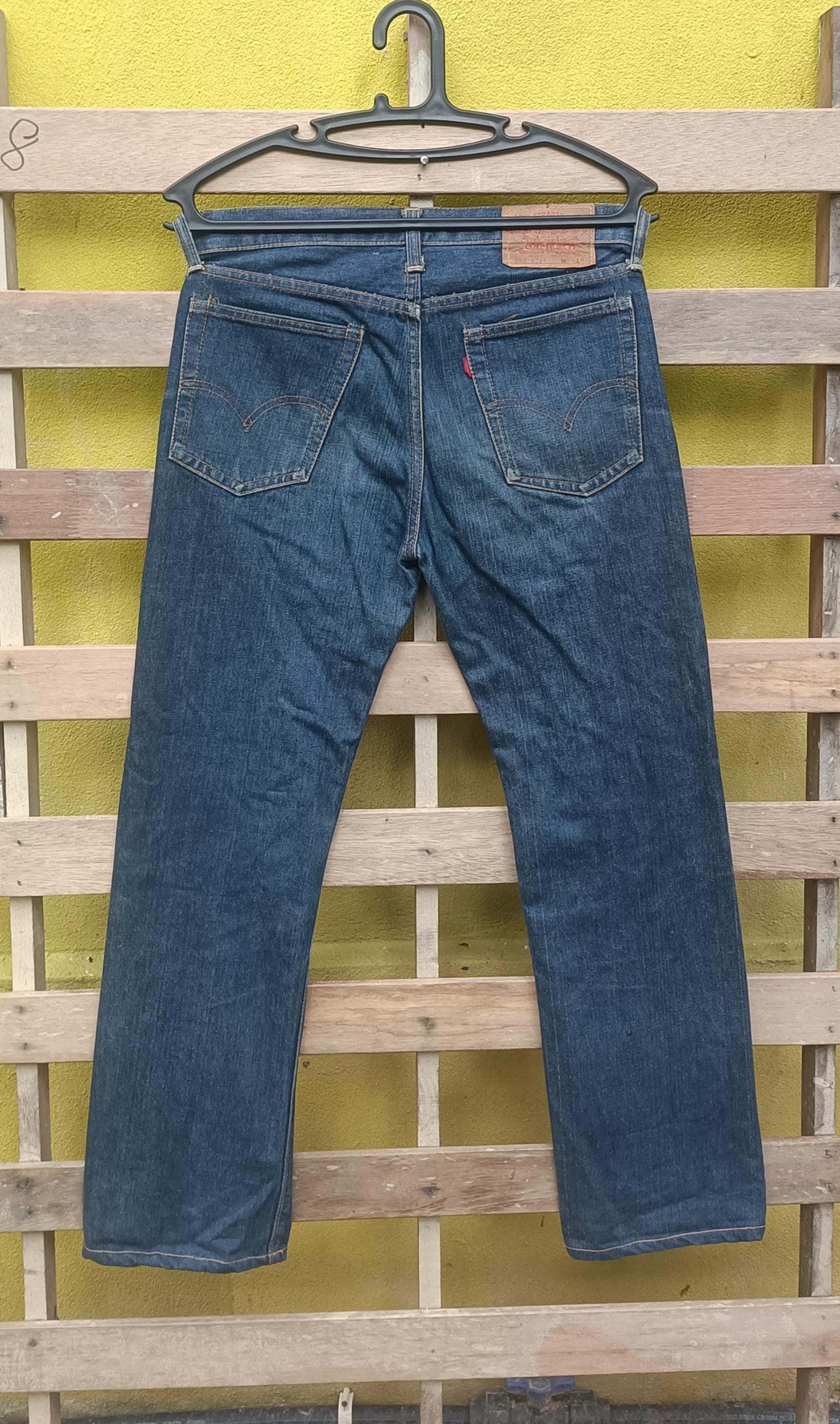 Vintage 70s Levi's 805 Blue Denim Jeans Stamp Button No8 - Size 31