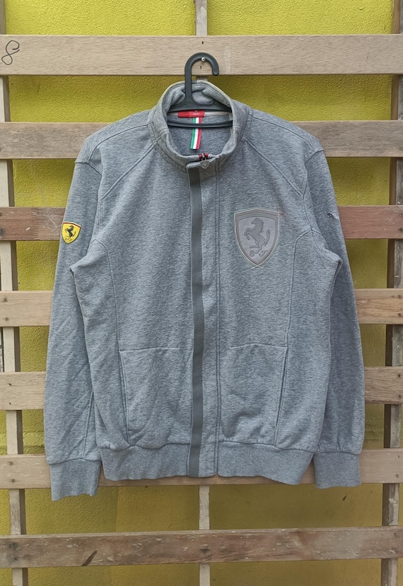 PUMA Scuderia Ferrari ジャージ Mサイズ グレー Amazon.com: PUMA Mens Formula 1 Scuderia Ferrari Hooded Sweat