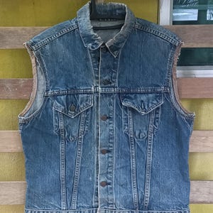 Vintage 80-tals Levi's Type 3 Denim Truckerjacka, Ärmlös, Tillverkad i USA, Storlek Mellan