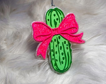 Pickle w/Bow Freshie Mold!