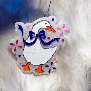 Pretty Goose Freshie Mold!