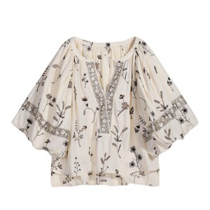 Embroidered Balloon-Sleeve Top & High-Rise Shorts Matching Set - Dabuwawa