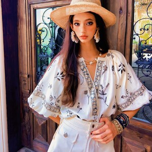 Embroidered Balloon-Sleeve Top & High-Rise Shorts Matching Set - Dabuwawa