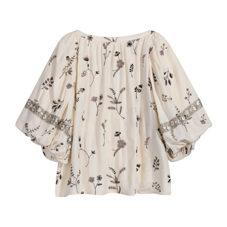 Embroidered Balloon-Sleeve Top & High-Rise Shorts Matching Set - Dabuwawa