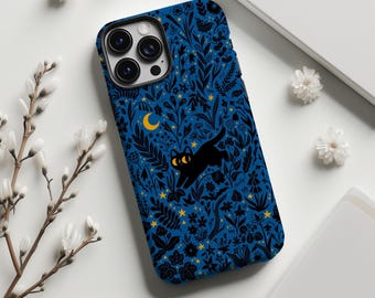 Night Jungle telefoonhoesje, zwarte kat tussen bloemen en planten onder de donkerblauwe nacht, iPhone 17 16 15 14 13 12 11, Samsung S25 S24 S23 S22 S20