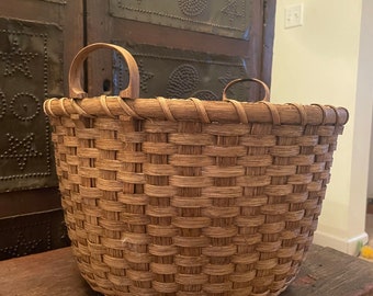 Bushel basket, double handled gathering basket