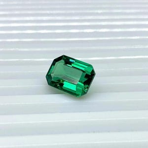 Emerald Cut Certified Natural 10 Ct +Colombian Green Emerald Loose Gemstone