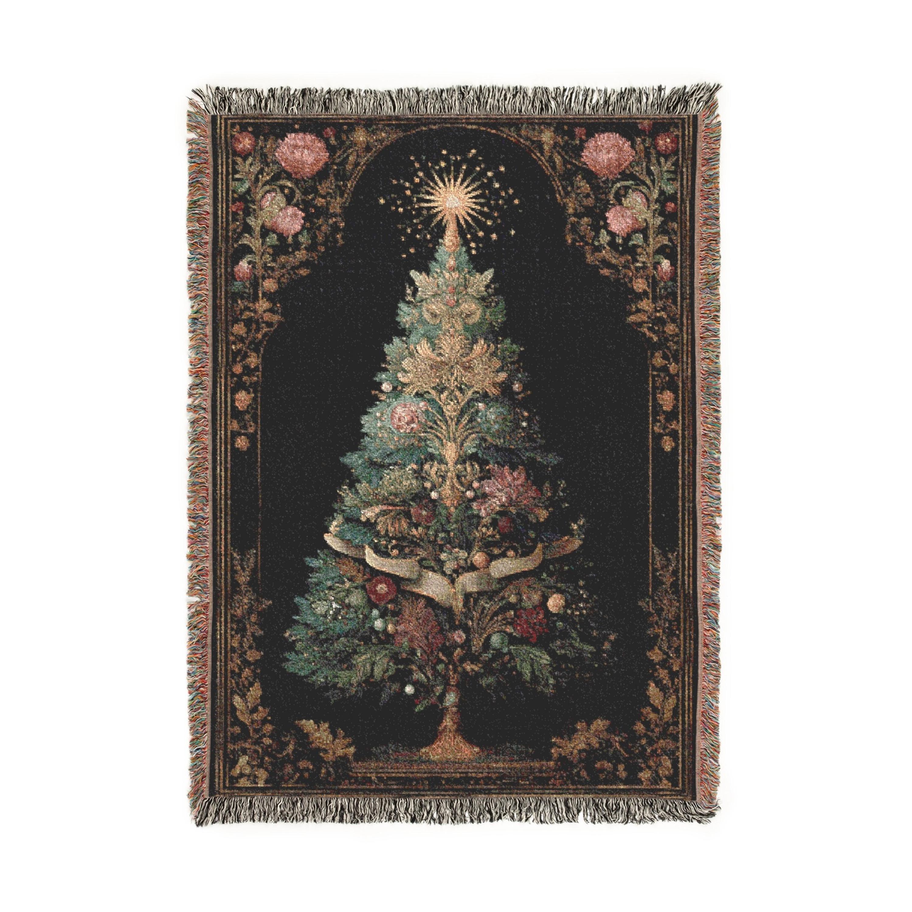 Vintage Christmas Tree Tapestry: Festive Holiday Wall Art
