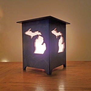 Michigan Table Lamp