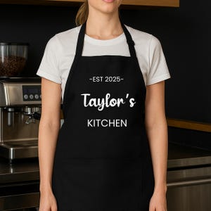 Personalized Apron, Name Apron, Custom Name Apron, Personalize Chef Apron, Chef Apron, Mom Apron, Baking Apron, Baking Gift, Chef Gift