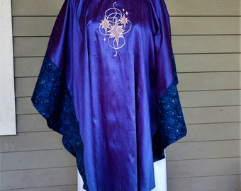 Clergy Chasuble, Advent stars embroidery, silk with Advent Stars sleeves