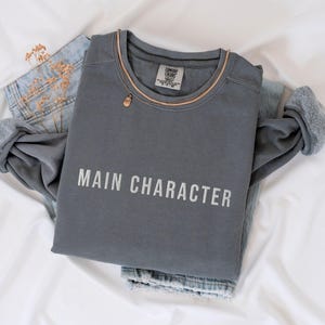 Main Character Embroidered Crewneck Sweatshirt: Sarcastic Y2K Style