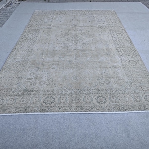 8x11 Neutral Vintage Rug, 8x11 Anatolian Rug, Antique Rug, Neutral Rug, Oversize Beige Rug, Oversize Muted Rug, 7.8x11.3 Feet
