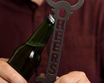 Abrebotellas con forma de llave de Cheers SVG DXF: Diseño para corte láser (Descarga digital)