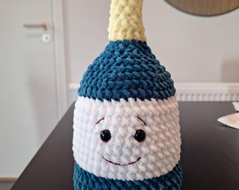 Champagne bottle - crochet pattern