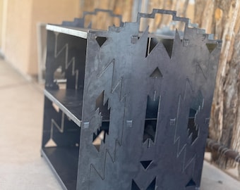 Mesa auxiliar de acero estilo suroeste: estante de almacenamiento personalizado con corte por plasma CNC estilo suroeste