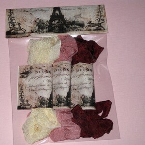 Ruban de reliure de couture froissée, crème et couture de vin vintage froissés et teints liants ECS emballés