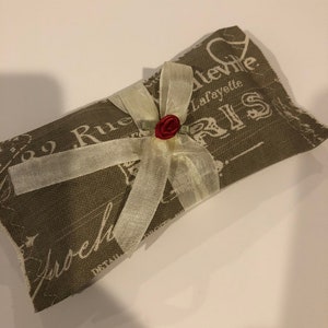French Country Lavender Sachet, Farmhouse Decor, Paris Sachet with French Lavender, Lavender Room Freshener, Wedding Favor, Paris Sachet