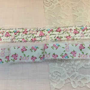 Nastro decorativo in difficoltà, disegno floreale, nastro in difficoltà, nastro di ispirazione francese, nastro di ispirazione, fiore viola, nastro di rifinitura floreale