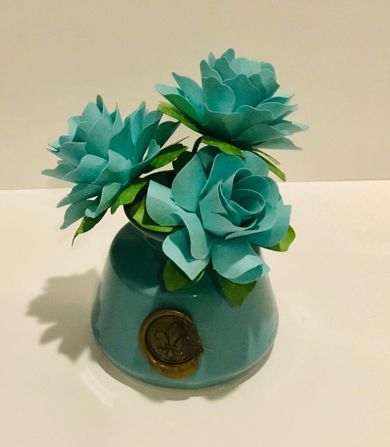 Shower favor Party Favor Hand Sculpted 3D Paper Flowers in Ceramic Vase Home Decor Mini Vase with Paper flower bouquet Center piece